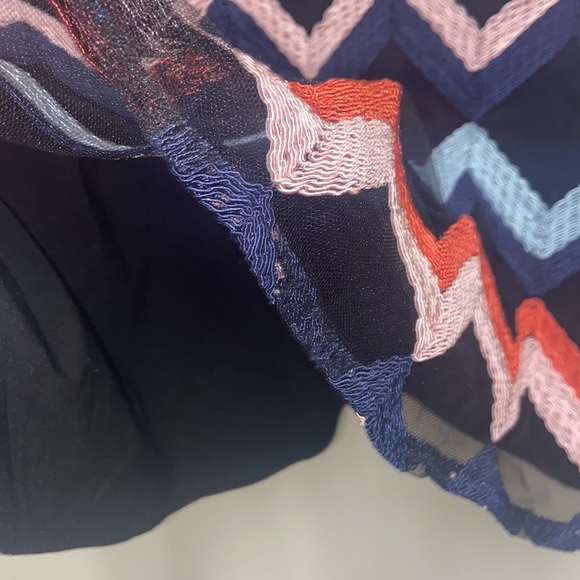 Parker - Elegance meets allure in this Parker dress – perfect for any occasion! - Picture 12 of 16